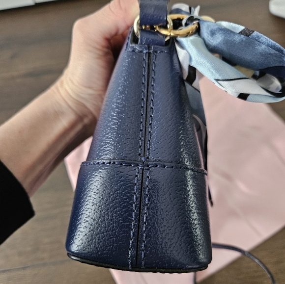 Kate Spade ♠️ Navy Blue Leather Crossbody Dome Bag - Picture 7 of 10